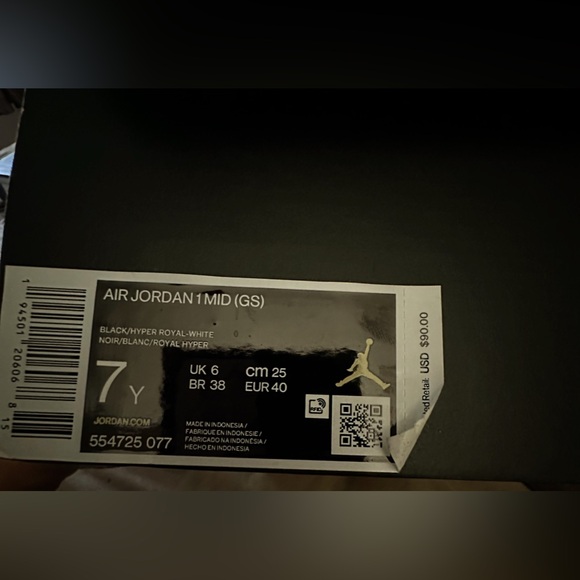 Air Jordan 1’s Mid Shoes (GS) Big Boys - Picture 11 of 11